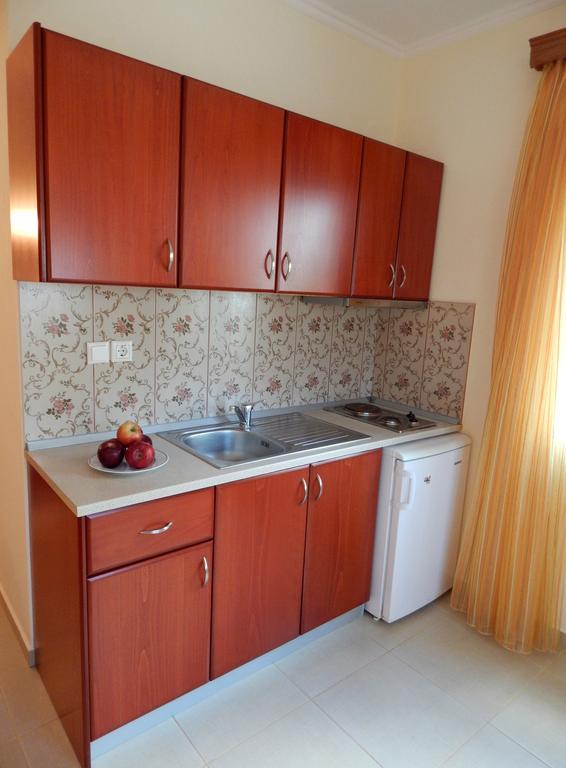 Panorama Apartments And Studios Chrysi Ammoudia ภายนอก รูปภาพ