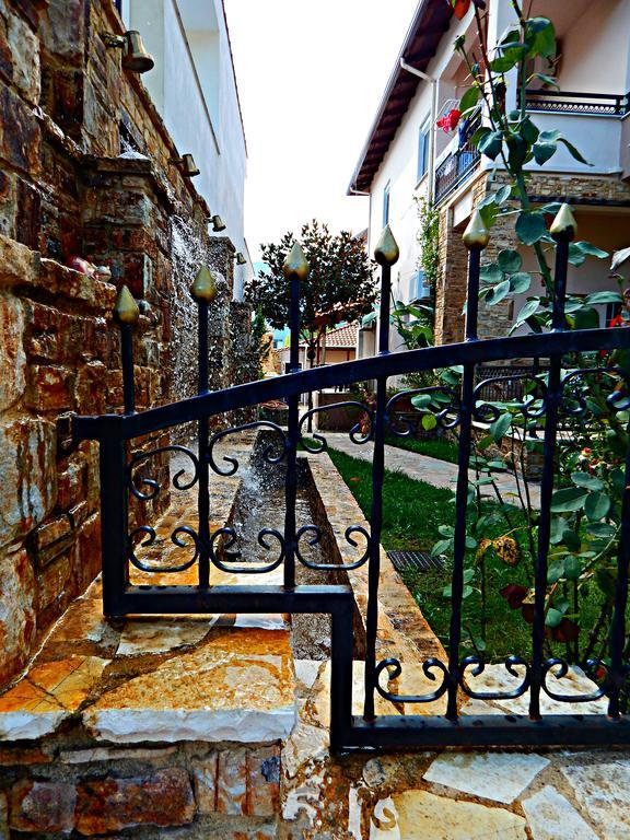 Panorama Apartments And Studios Chrysi Ammoudia ภายนอก รูปภาพ